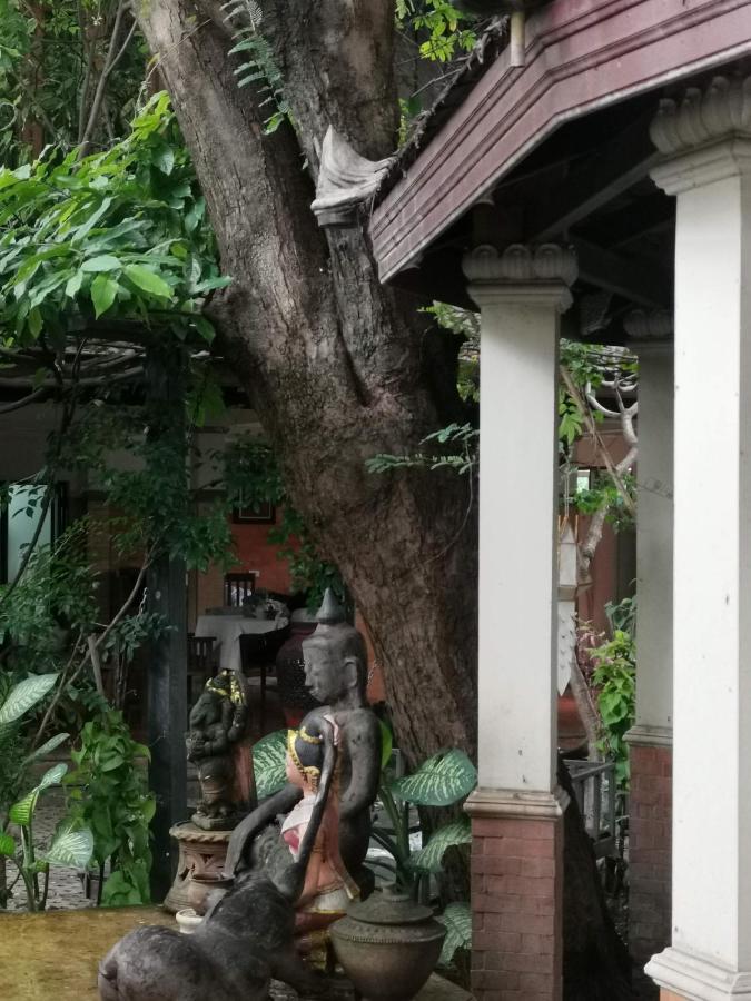 Hotel Avara Signature House Chiang Mai Exterior foto